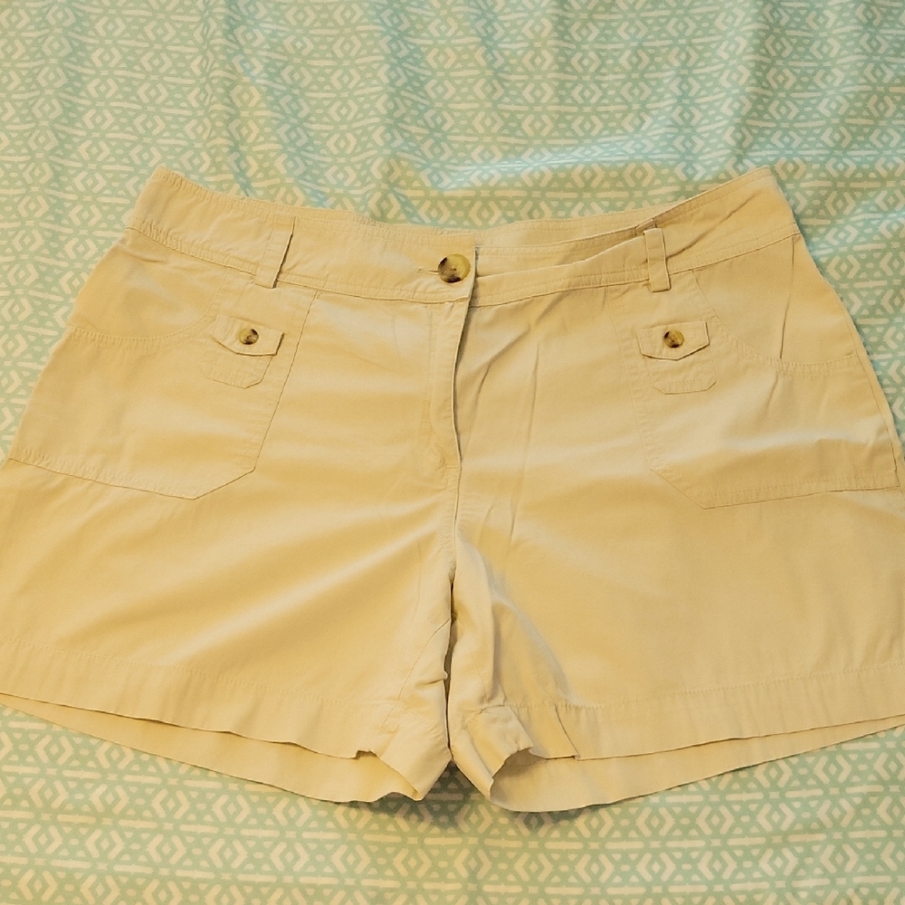 Van Heusen Tan Cargo Shorts Classic Design